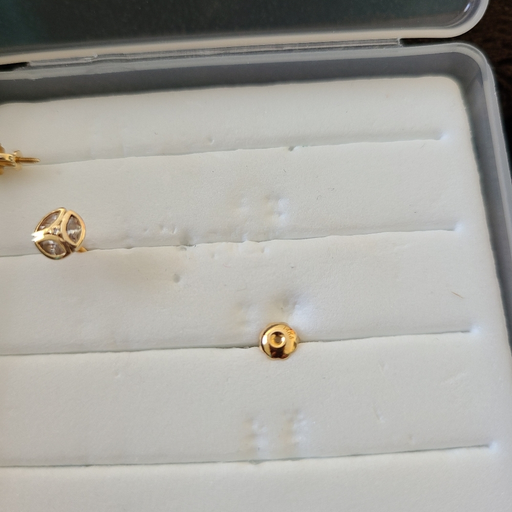 Stunning 1/2cttw Jared Diamond Earrings - Picture 11 of 11